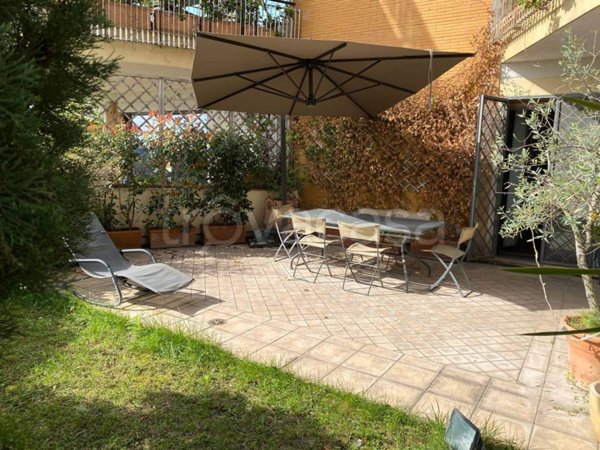 appartamento in vendita a Roma in zona Tor di Quinto
