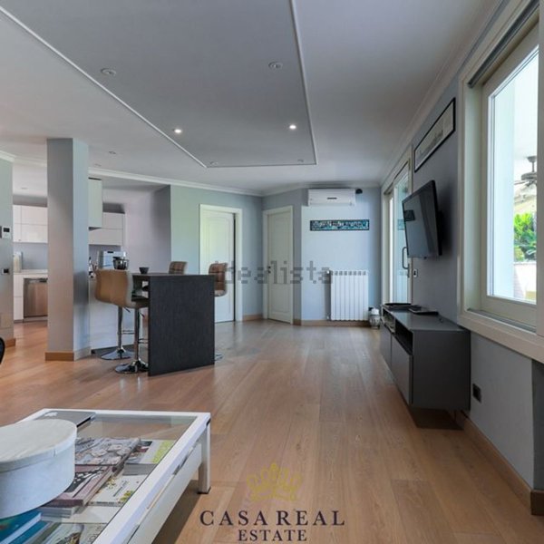 casa indipendente in vendita a Roma in zona Casal Palocco