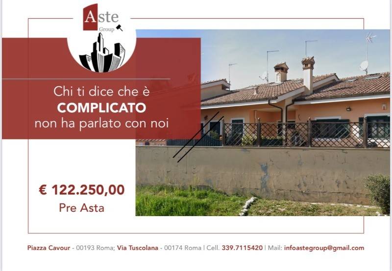 casa indipendente in vendita a Roma in zona Ostia Antica