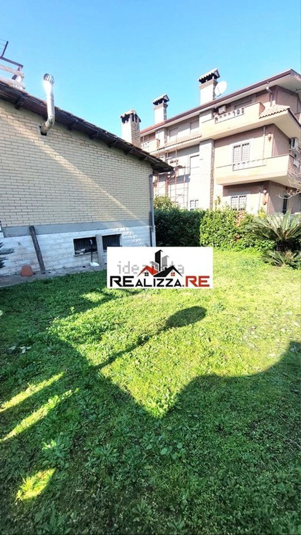 pentavano in vendita a Roma in zona Ponte di Nona
