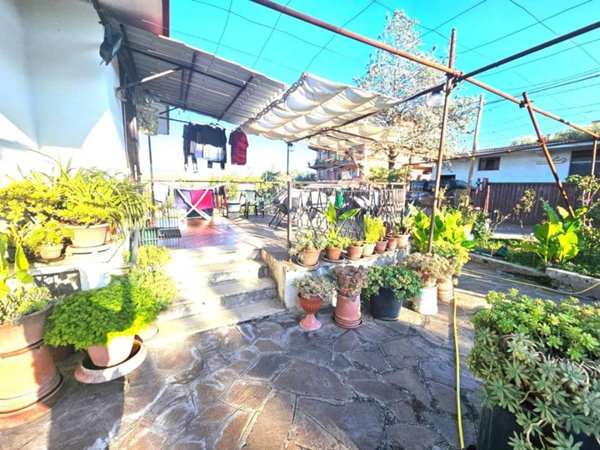 casa indipendente in vendita a Roma in zona Finocchio