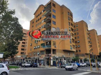 appartamento in vendita a Roma in zona Don Bosco