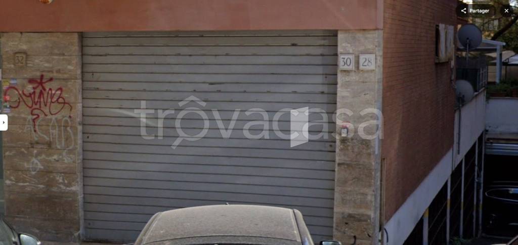 negozio in vendita a Roma in zona Prenestino-Labicano