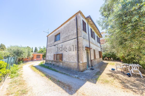 casa indipendente in vendita a Roma in zona Corviale