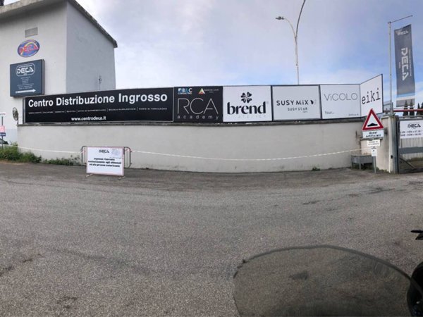 negozio in vendita a Roma in zona Collatino