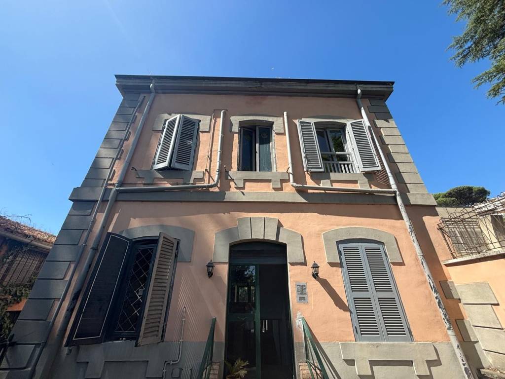 appartamento in vendita a Roma in zona Tor di Quinto