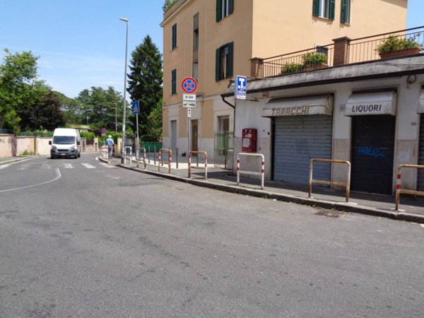 negozio in vendita a Roma in zona Trionfale
