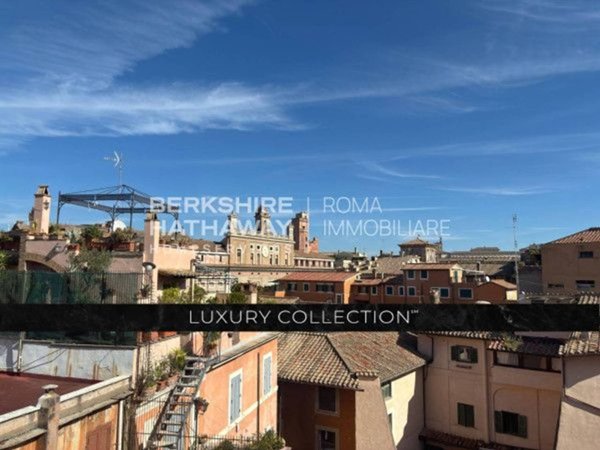 appartamento in vendita a Roma in zona Parione/Sant'Eustachio