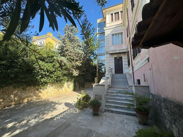 casa indipendente in vendita a Roma in zona Gianicolense