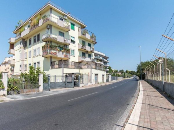 appartamento in vendita a Roma in zona Primavalle