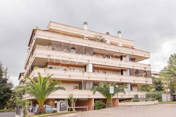 appartamento in vendita a Roma in zona Ponte di Nona