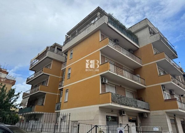 appartamento in vendita a Roma in zona Primavalle