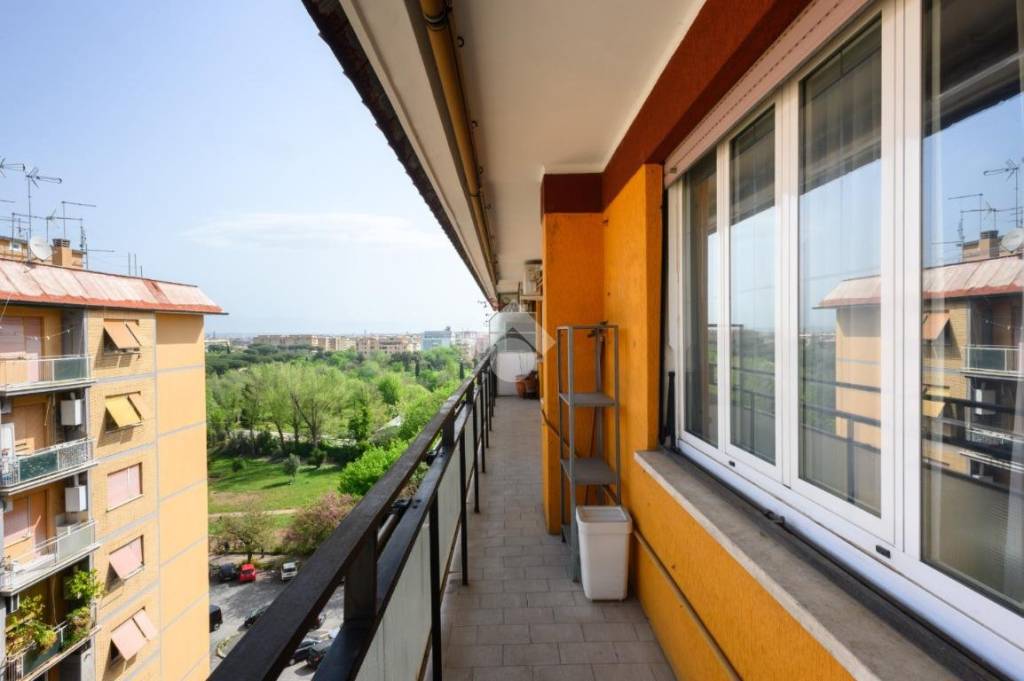 appartamento in vendita a Roma in zona Prenestino-Labicano