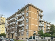 appartamento in vendita a Roma in zona EUR