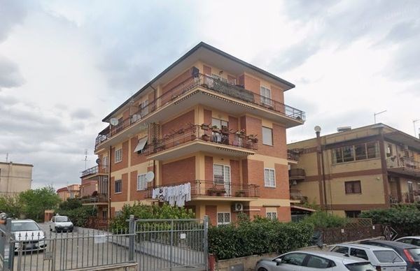 appartamento in vendita a Roma in zona Tor Bella Monaca