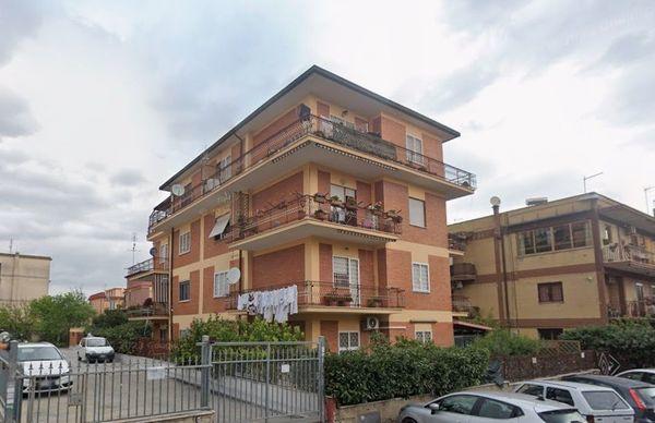 appartamento in vendita a Roma in zona Tor Bella Monaca
