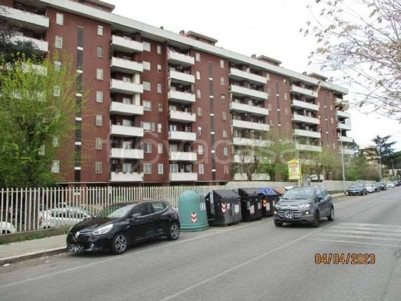 appartamento in vendita a Roma in zona Cinecittà