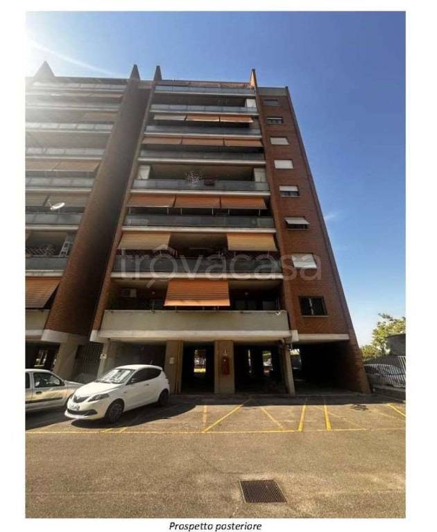 appartamento in vendita a Roma in zona Cinecittà