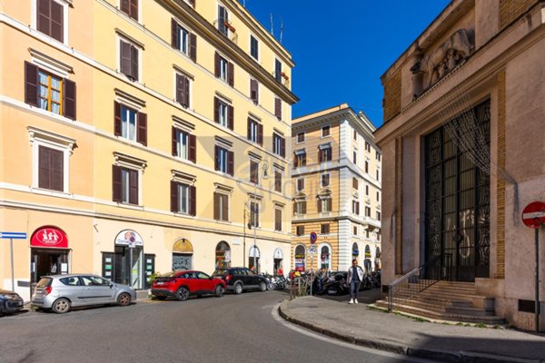 casa indipendente in vendita a Roma in zona Salario