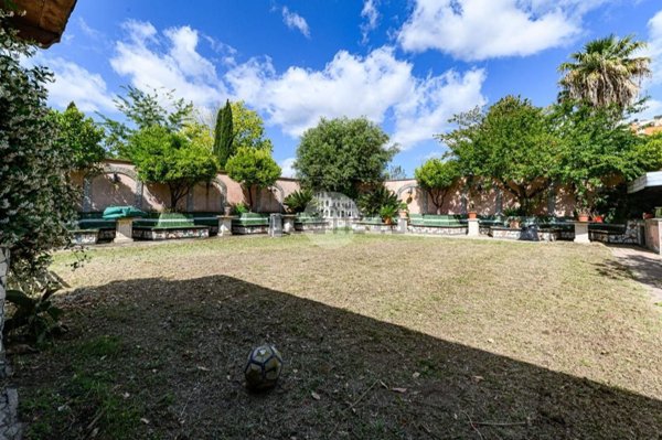 casa indipendente in vendita a Roma in zona Ponte Galeria