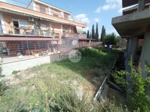 pentavano in vendita a Roma in zona Ponte Galeria