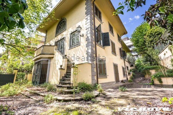 casa indipendente in vendita a Roma