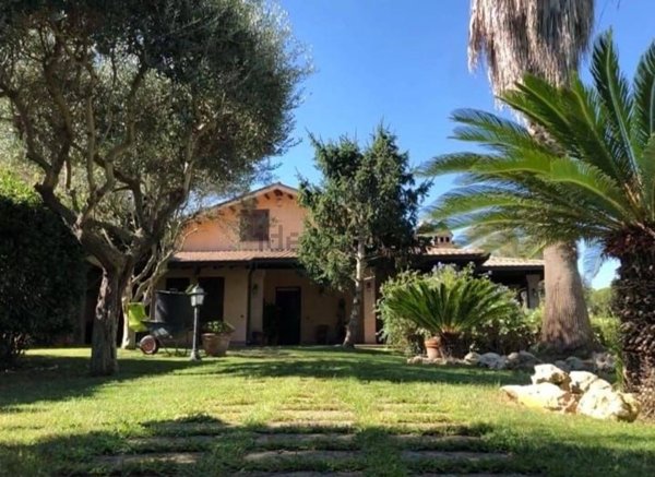 casa indipendente in vendita a Roma in zona Aurelio