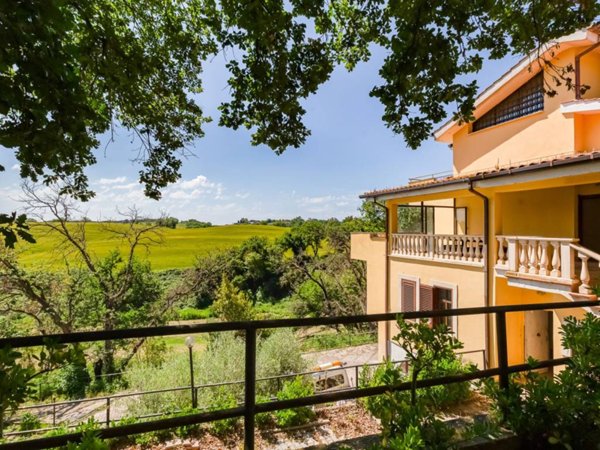 casa indipendente in vendita a Roma in zona Trigoria