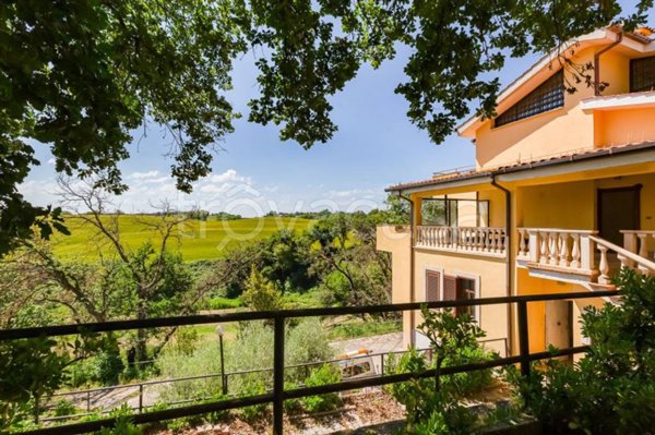 casa indipendente in vendita a Roma in zona Trigoria