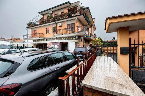 appartamento in vendita a Roma in zona Finocchio