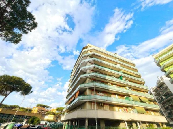 appartamento in vendita a Roma in zona Cinecittà