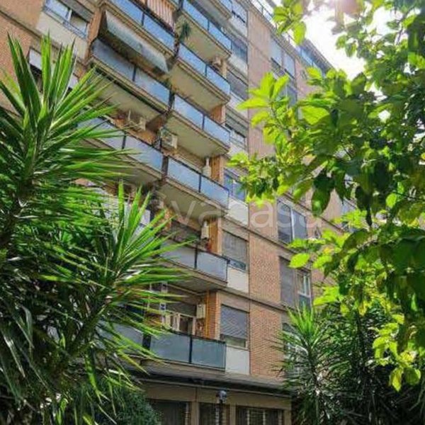 appartamento in vendita a Roma in zona Ostiense