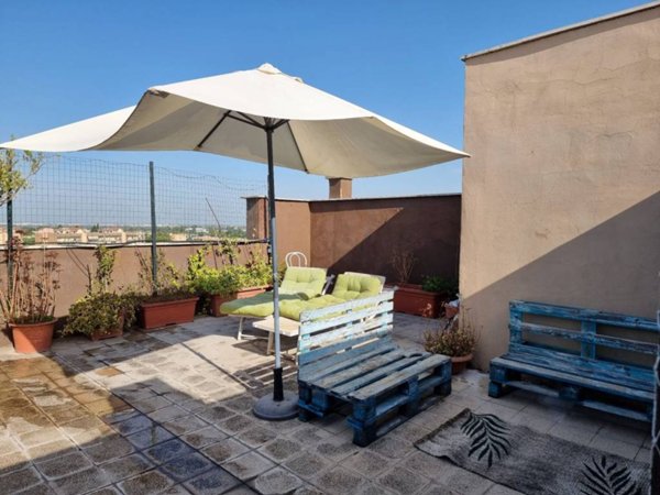 appartamento in vendita a Roma in zona Dragoncello