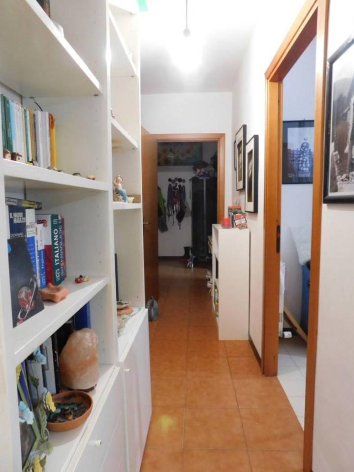 appartamento in vendita a Roma in zona Dragoncello