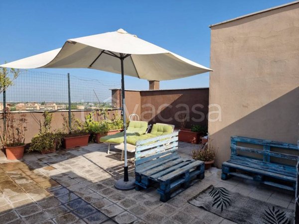 appartamento in vendita a Roma in zona Acilia
