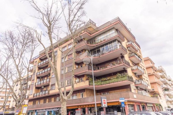 appartamento in vendita a Roma in zona Portuense