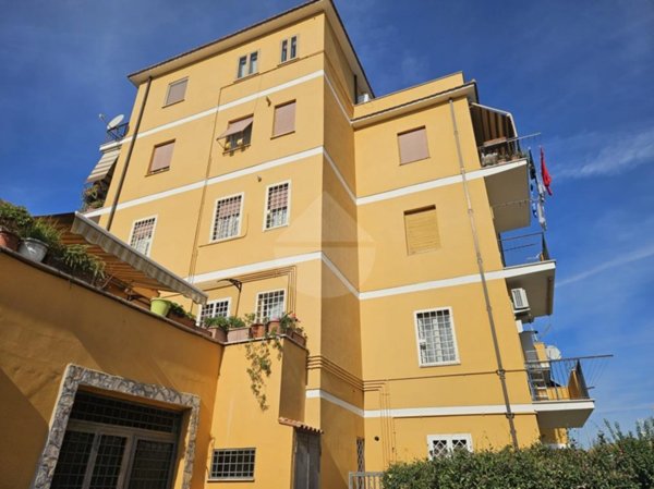 appartamento in vendita a Roma in zona Torrevecchia
