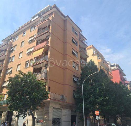 appartamento in vendita a Roma in zona Prenestino-Labicano