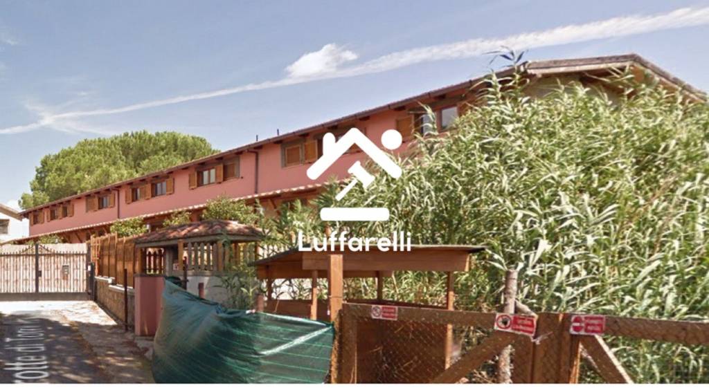 appartamento in vendita a Roma in zona Settecamini