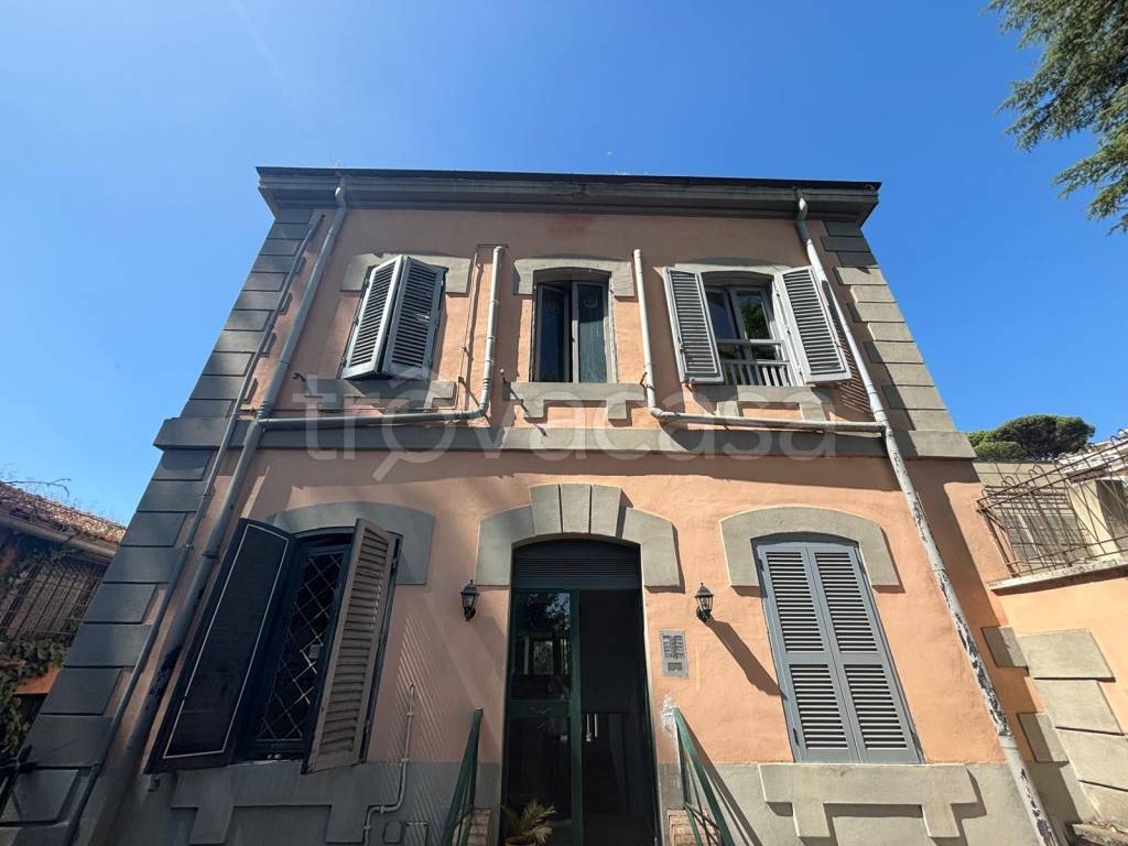 appartamento in vendita a Roma in zona Tor di Quinto