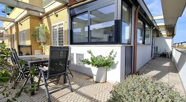 appartamento in vendita a Roma in zona Ostia