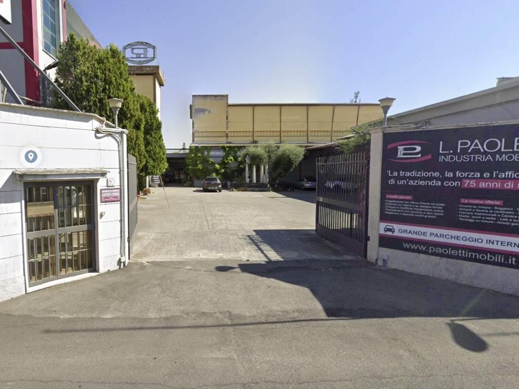locale commerciale in vendita a Roma in zona Ponte Mammolo