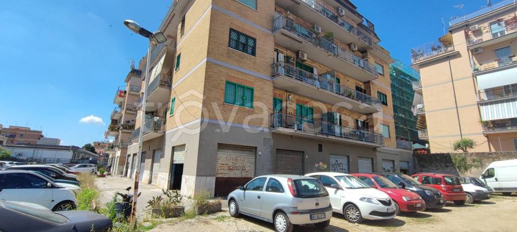 appartamento in vendita a Roma in zona Prenestino-Centocelle