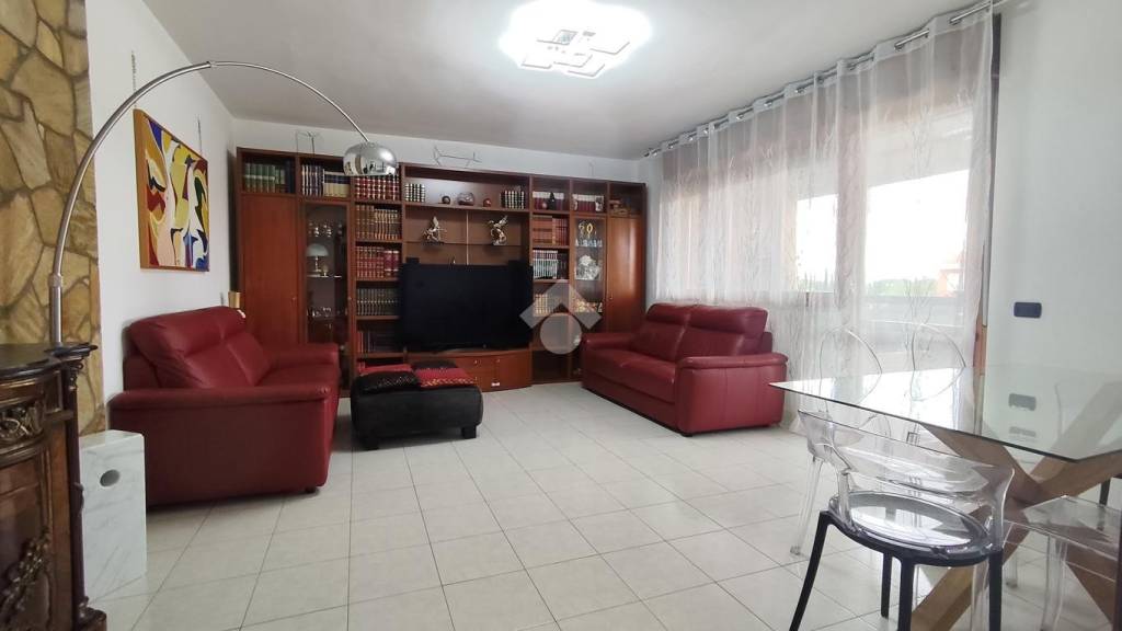 appartamento in vendita a Roma in zona San Basilio