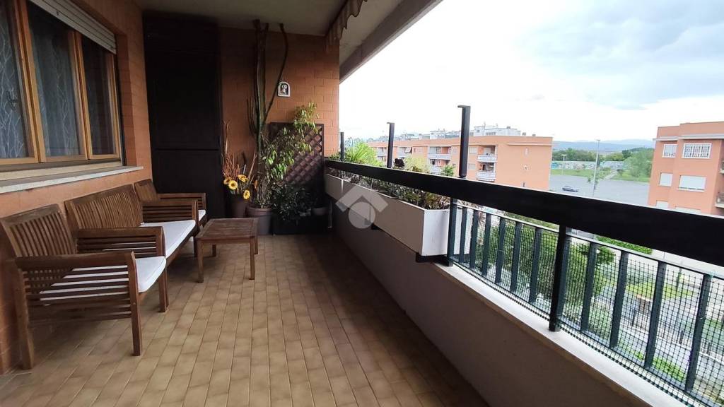 appartamento in vendita a Roma in zona San Basilio