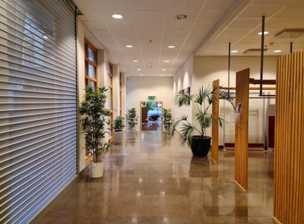 ufficio in vendita a Roma in zona Ponte Mammolo