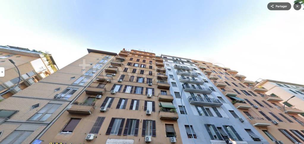 appartamento in vendita a Roma in zona Ostiense