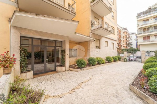 appartamento in vendita a Roma in zona Tor di Quinto