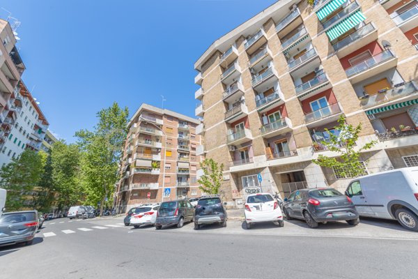appartamento in vendita a Roma in zona Monte Sacro/Talenti
