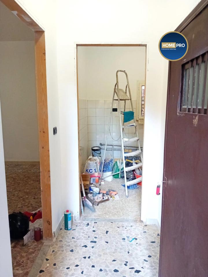 appartamento in vendita a Roma in zona Torre Angela